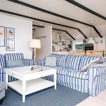 5 Person In Blavand-by Traum * Blåvand